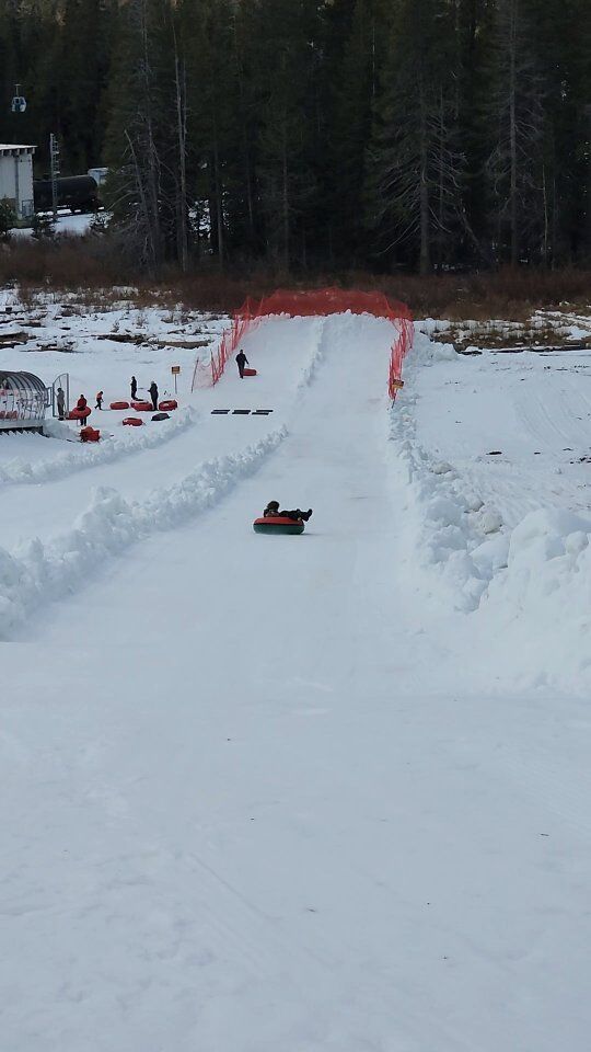 Do I feel a tinge of jealousy after seeing all the snow pics from the northeast?! maybe a teeny bit?☺️🤏☃️❄️

We went looking for snow last week in Truckee and stumbled upon the opening day of Sugar Rush snow tubing at @sugarbowlresort @sugar_rush_tube! 

It was lots of fun! Have you been to any ski resorts around Lake Tahoe? We aren't skiers but still love the vibe 😃

#snowday #snowtubing #sugarbowlresort #sugarbowl #truckee #laketahoe #ski