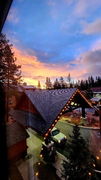A 3-night stay in Truckee, thanks to our Hilton Honors points 🤩

Where are you headed with loyalty points next?

#hiltondiamond #hilton #hiltonhonors #americanexpress #truckee #laketahoe #tahoe #travel